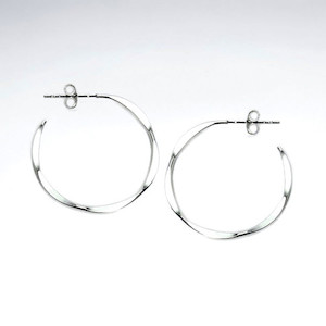 HAMMERED HOOP EARRINGS 925.co.nz