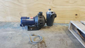 Charger Pool Pump - 1