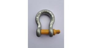 Titan High Tensile Galvanised Bow Shackle - 5/8"