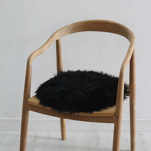 Round Sheepskin Pad Black