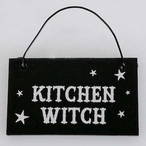 Kitchen Witch' Mini Witch Sign