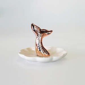 Rose-Gold Whale Tail Ring & Bracelet Holder