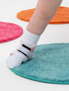 Shoe: Seamless Kids Surestep socks - Crew length