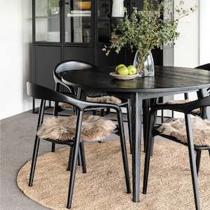 Vassa Oak Round Table - Matt Black