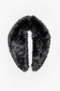 Scarves 1: Faux Fur Collar Shrug - Black