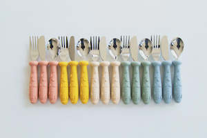 Feeding Pacifiers Bibs: Clever Cutlery