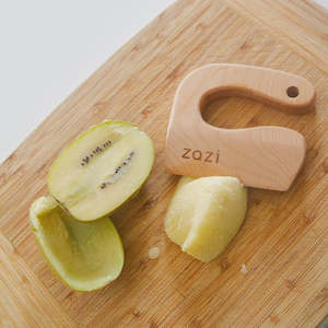 Feeding Pacifiers Bibs: Wooden Knife