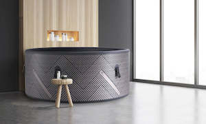 Furniture: Mono Spa (6 Person)