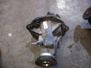 Motor vehicle part dealing - used: 2018 Ford Everest Differential Centre