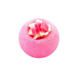 Bath Bombs: Raspberry Marshmallow Bath Bomb