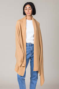 Cafe: Cashmere Travel Wrap in Camel