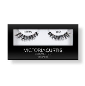 Chemist shop - pharmacy: CC Luxe Lashes Nat Glam