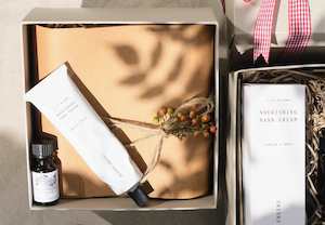 Luxury Self-Care Gift Box - Hand Cream, Shower Gel, Candle & Essential Oil