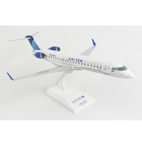 Hobby equipment and supply: United Express Bombardier CRJ-550 1: 100 New Livery