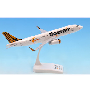 Hobby equipment and supply: TigerAir Airbus A320 Taiwan 1: 150