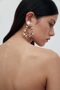 Womenswear: Descend Pearl Stud