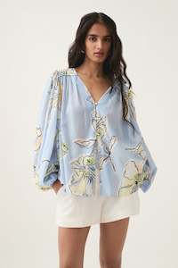 Womenswear: Romantica Blouse