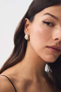 Womenswear: Isole Stud