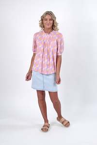 Knewe Pop Sunny Short Sleeve Round Neck Top