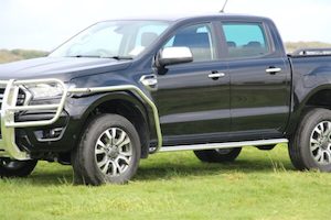 F883.2 Double Cab Sidebars & Steps