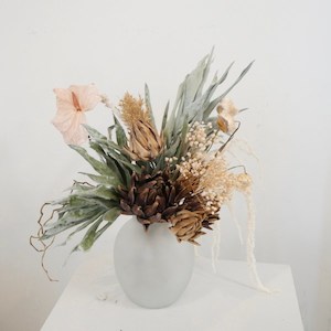 Florist: Jenna – A Little Bit Floral