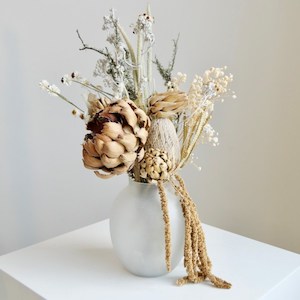 Florist: Whitley – A Little Bit Floral