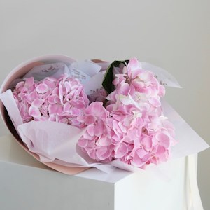 Florist: Limited Season Hydrangea Bouquet – A Little Bit Floral