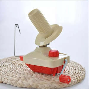 Small Hand Operated Yarn Winder