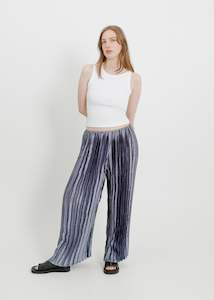 SHAY PLEAT PANT / BLACK-NAVY