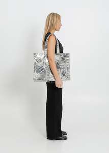 Clothing: OLENA TOTE	 / BONE-BLACK