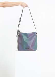 Clothing: RHEA TOTE / HOLOGRAPHIC