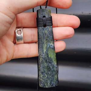 XL NZ Greenstone Pounamu Toki Pendant Necklace (N52)