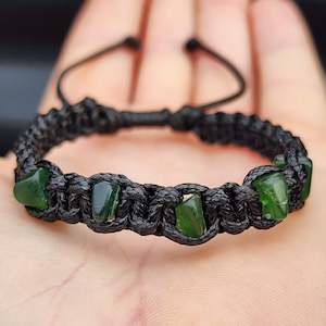 Greenstone Macrame Bracelet - Black 5 Stones