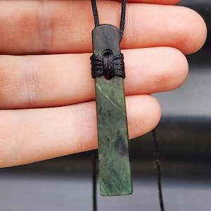 NZ Greenstone Pounamu Toki Pendant Necklace (N64)