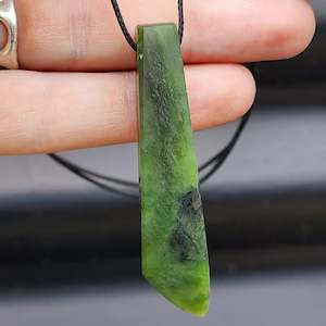 NZ Greenstone Pounamu Toki Pendant Necklace (N56)