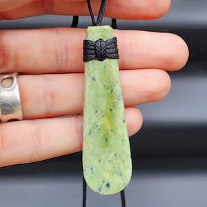 NZ Greenstone Pounamu Toki Pendant Necklace (N93)