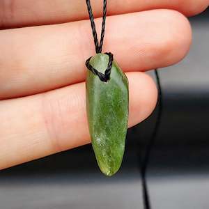 New Zealand Greenstone Pounamu Pendant Necklace (AJJC2204)