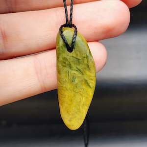 New Zealand Greenstone Pounamu Pendant Necklace (AJJC2203)