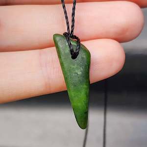 New Zealand Greenstone Pounamu Pendant Necklace (AJJC2200)