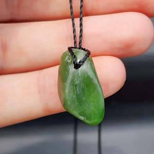 New Zealand Greenstone Pounamu Pendant Necklace (AJJC2190)