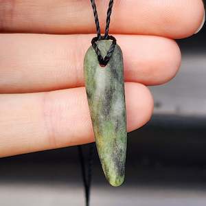 New Zealand Greenstone Pounamu Pendant Necklace (AJJC2183)