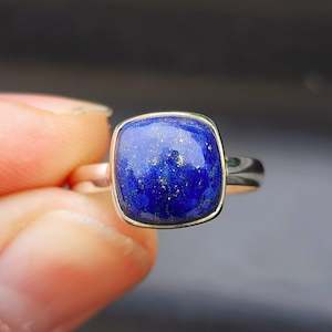 (Q) Solid Sterling Silver & Natural Lapis Lazuli Handmade Cushion Solitaire Ring