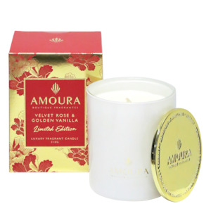 Velvet Rose Golden Vanilla: AMOURA LUXURY CANDLE - VELVET ROSE & GOLDEN VANILLA 310G