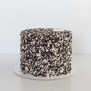 Catering: Sprinkle Cake