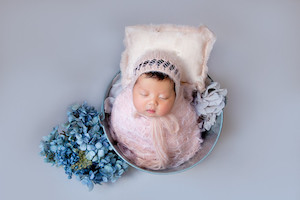 NEWBORN More Poses Bundle Angela Scott Photos