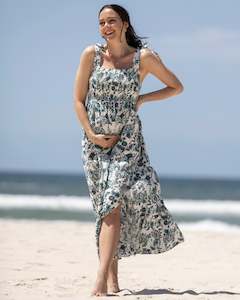 Maternity Lilliana Dress in Emerald Green Print