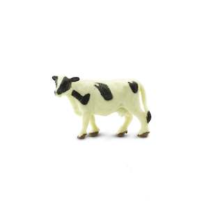 Toy: Safari Ltd Good Luck Mini Holstein Cow