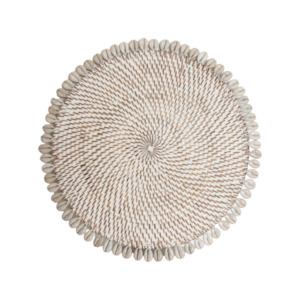 RATTAN & SHELL PLACEMAT | WHITEWASH