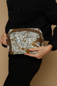 ARCHIMEDE Clutch- BROWN by Inouï Editions