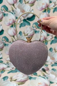 Carpet laying: Glitter Heart Clutch - Pink